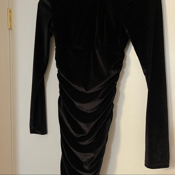 Sexy Velvet Mini Dress - Picture 5 of 6